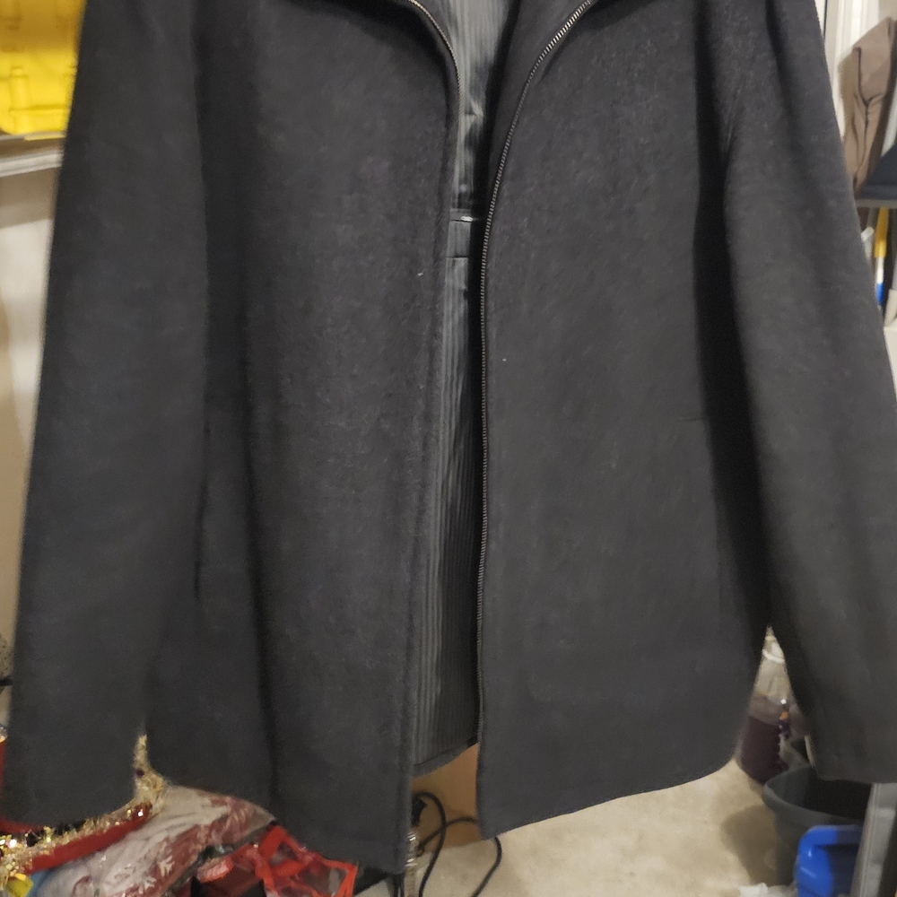 Claiborne Men's Black Lightweight Jacket